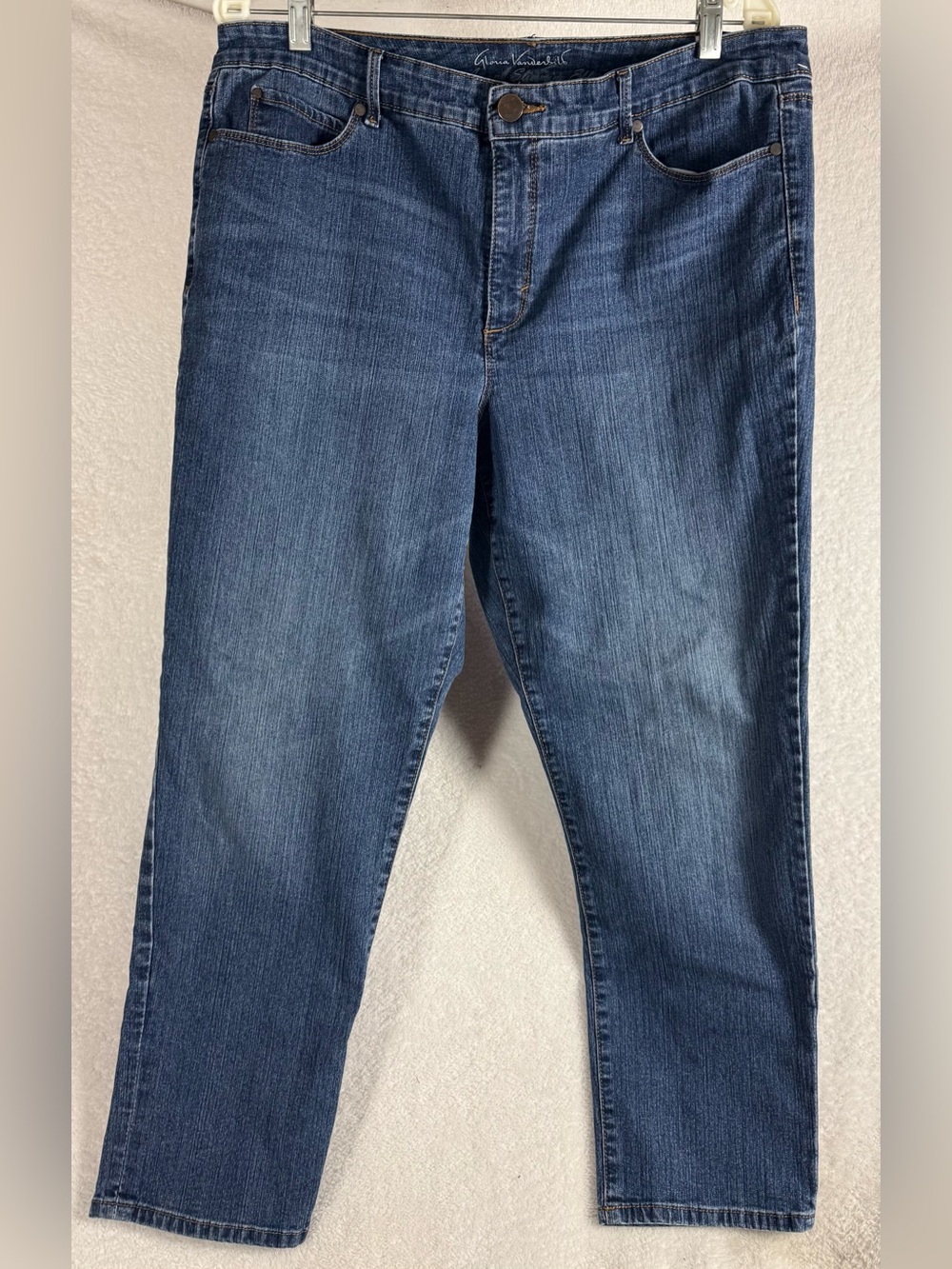 Gloria Vanderbilt Slimming Effect Cropped Jeans - Size 16